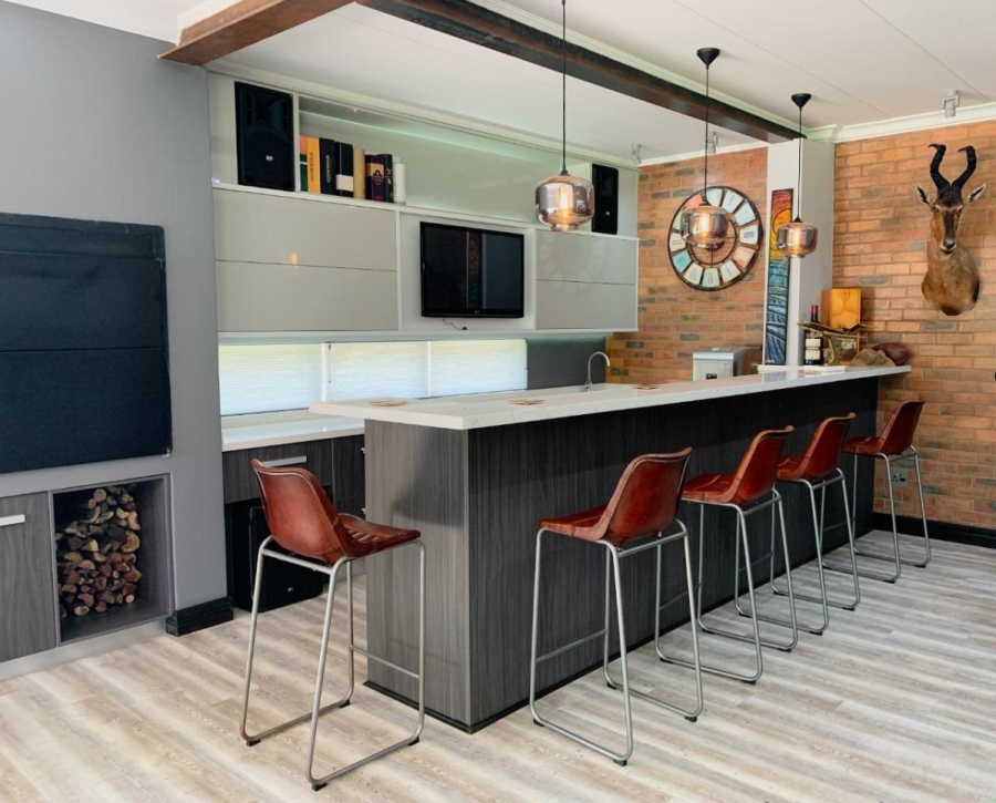 6 Bedroom Property for Sale in Sasolburg Ext 4 Free State